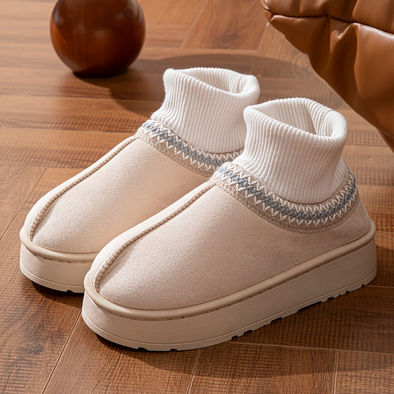Chausson Botte Femme Aspect Daim, Col Maille, Plateforme – coloris blanc cassé