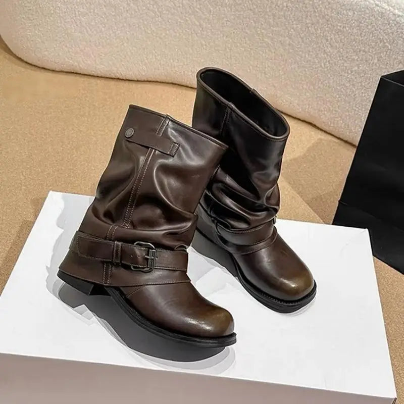 Bottes Motardes Femme Mi-Mollet Similicuir, Sangle à Boucle – coloris marron