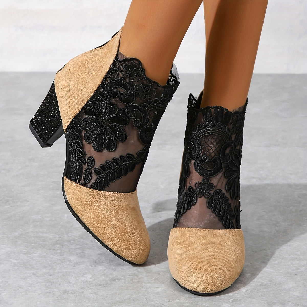 Bottines Femme en Dentelle Brodée, Fermeture Zip – coloris abricot