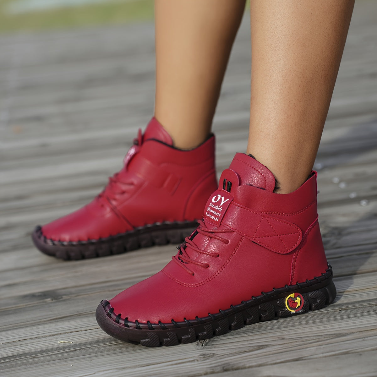 Bottines Montantes Similicuir, Coutures Apparentes – coloris rouge