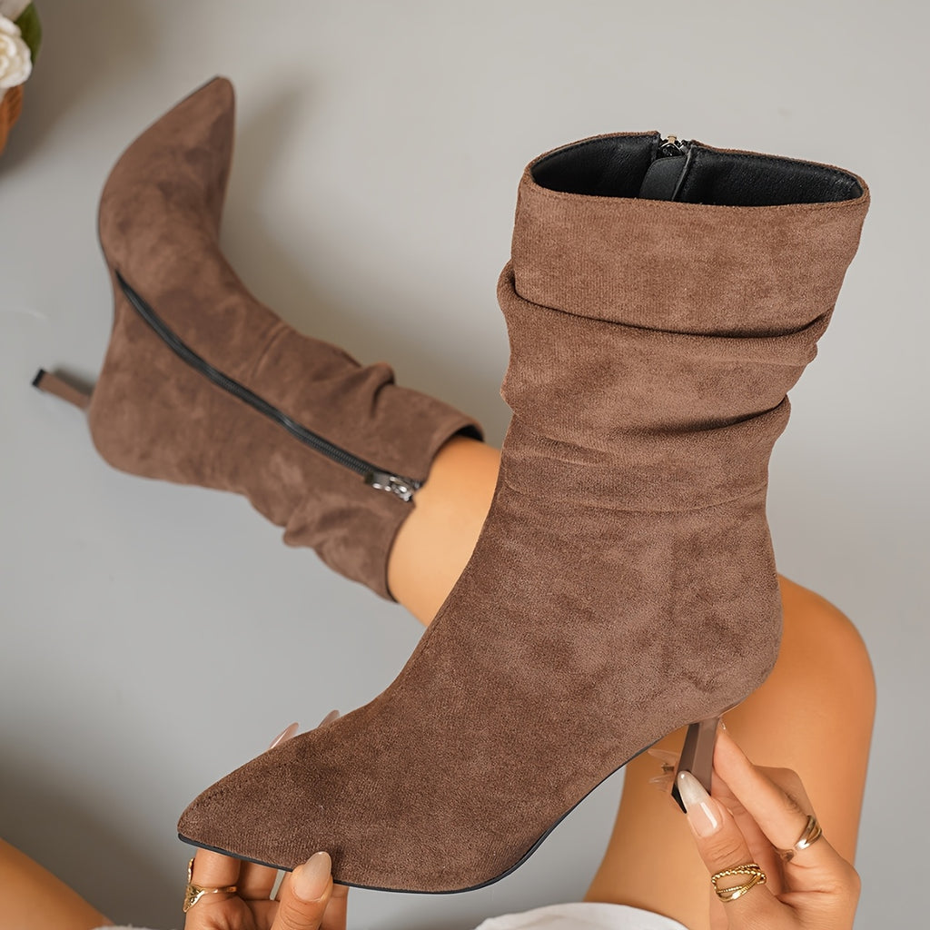 Bottes Daim Femme, Talon Fin Plissé – coloris marron foncé