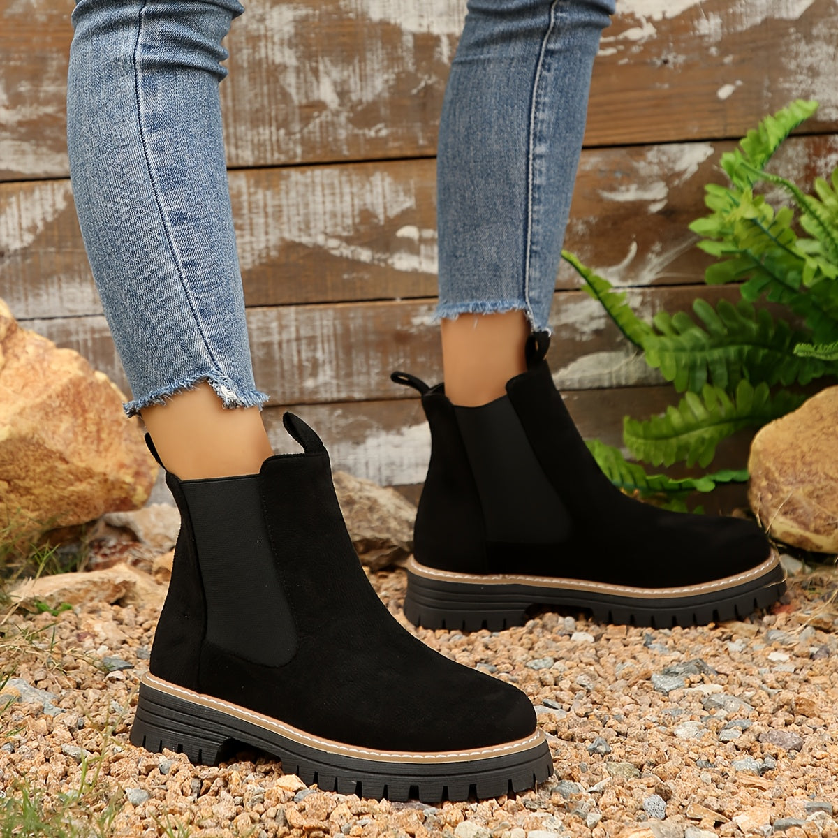 Bottines Chelsea Femme Semelle Crantée, Aspect Daim, vue 12