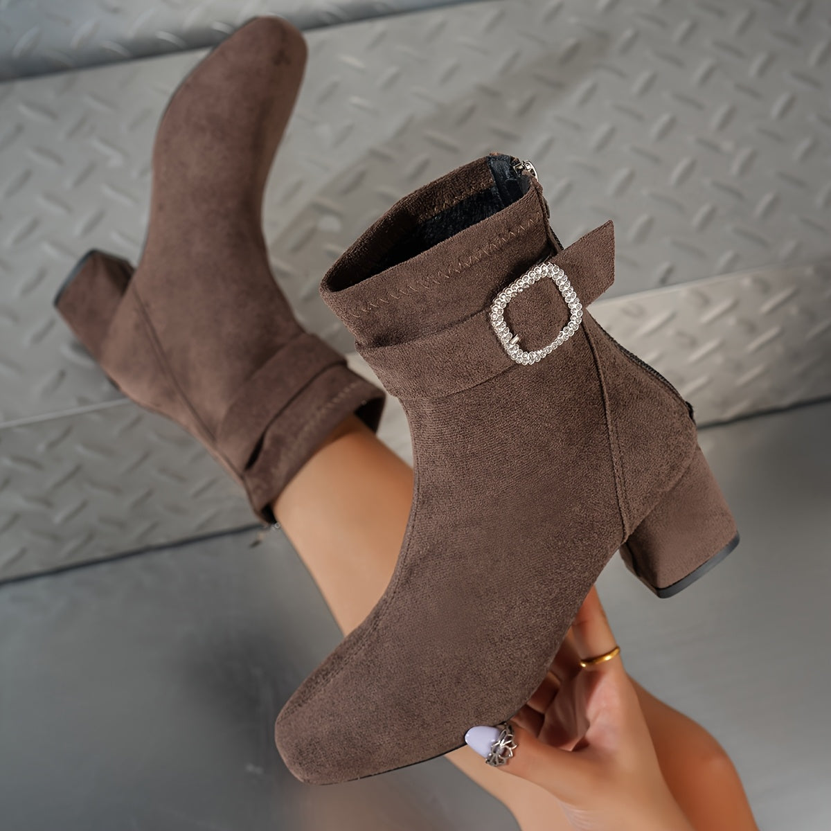 Bottines Femme Bout Carré, Talon Bloc – coloris marron foncé