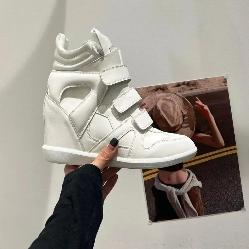 Bottines Compensées Femme Style Baskets, Croûte de Cuir – coloris blanc