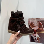 Bottines Compensées Femme Style Baskets, Croûte de Cuir – coloris chocolat