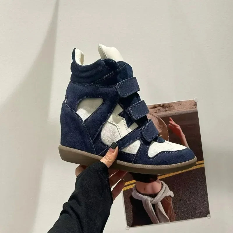 Bottines Compensées Femme Style Baskets, Croûte de Cuir – coloris bleu marine