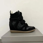 Bottines Compensées Femme Style Baskets, Croûte de Cuir – coloris noir