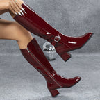 Bottes Femme Vernies Bordeaux, Similicuir, Zip et Boucle – coloris bordeaux
