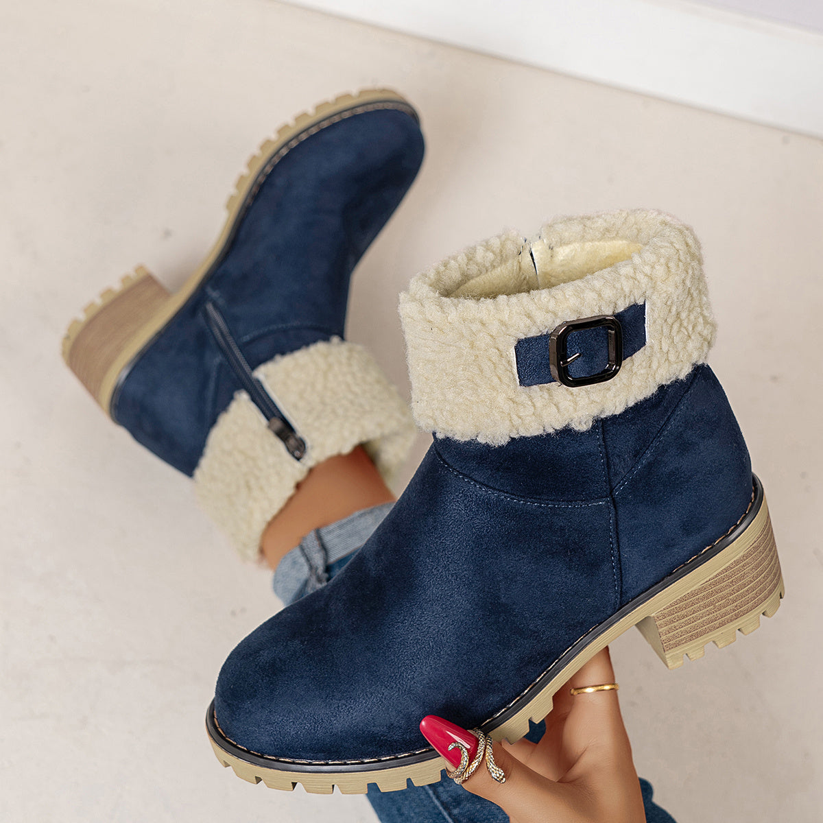 Bottes Fourrées Femme Courtes, Col Sherpa, Aspect Daim, vue 18