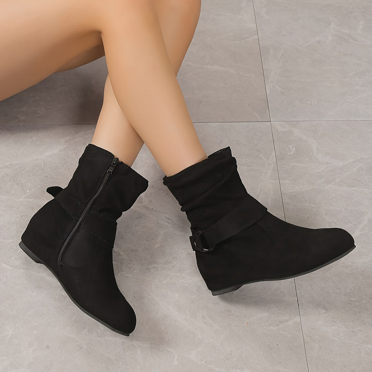 Bottines Femme Aspect Daim, Tige Froncée, Zip et Boucle, vue 11