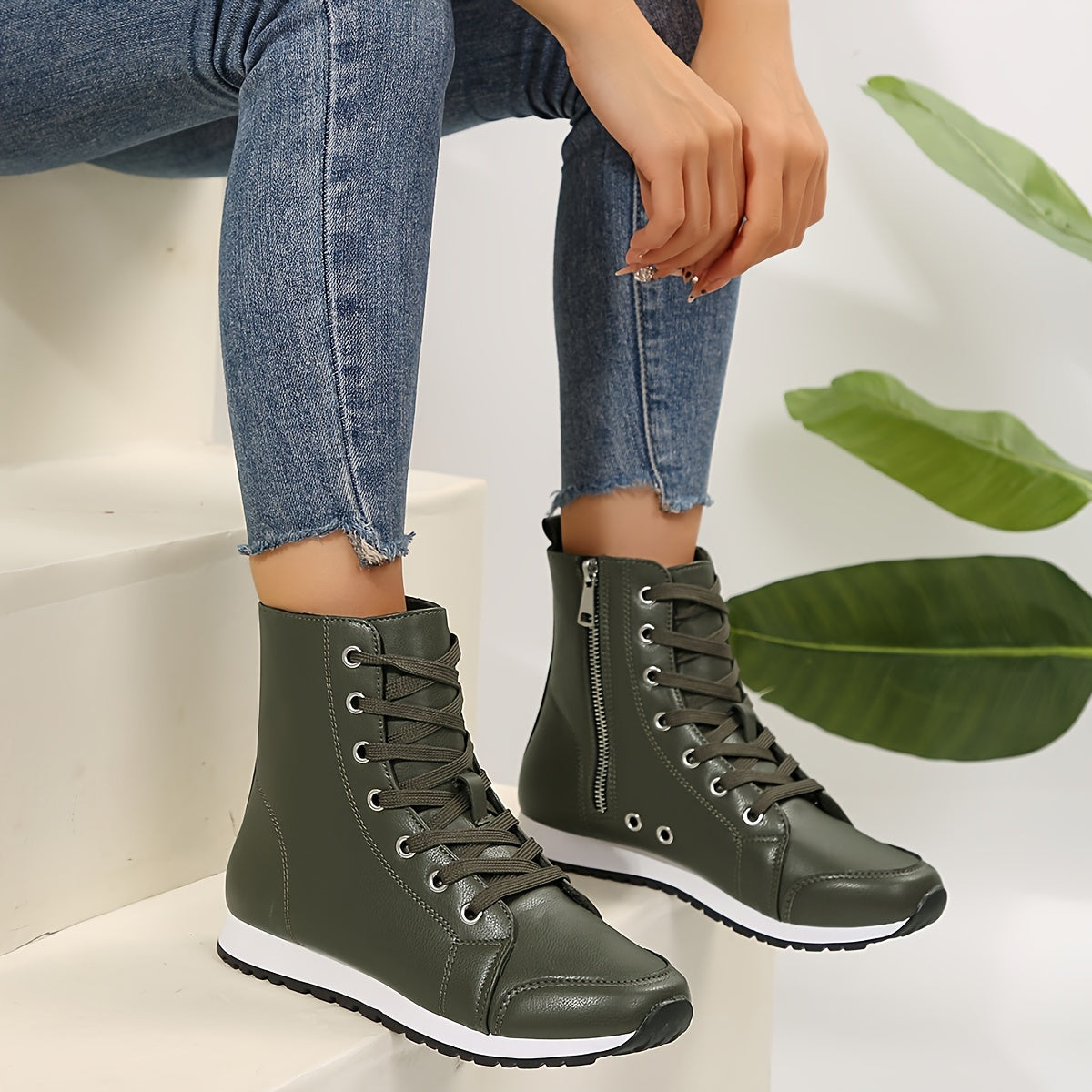 Bottines Sport Femme Similicuir, Lacets et Zip, vue 2