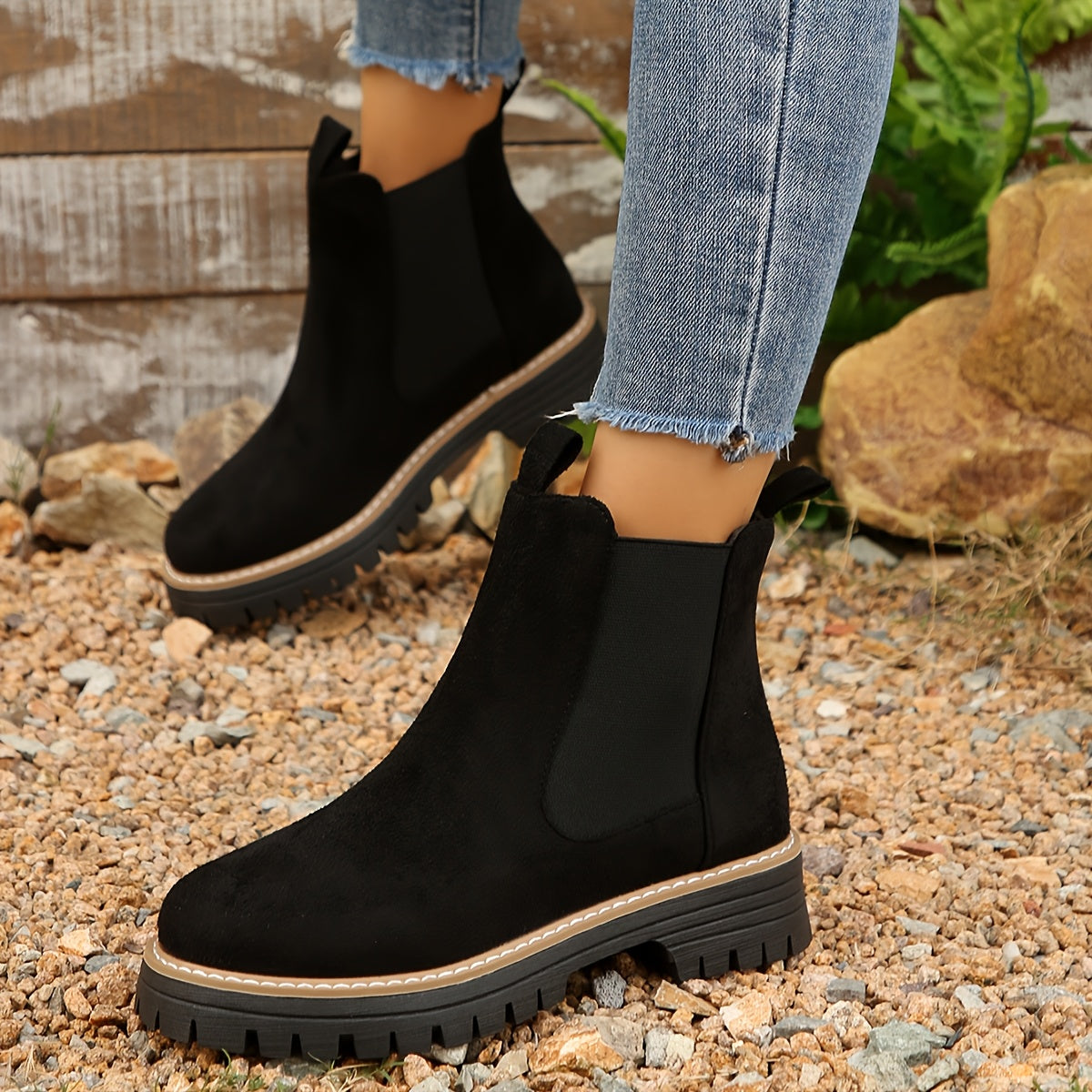 Bottines Chelsea Femme Semelle Crantée, Aspect Daim, vue 13