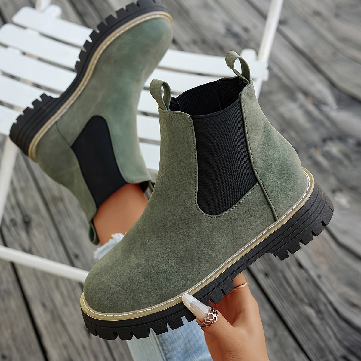 Bottes Chelsea Femme Similicuir Mat, Semelle Crantée – coloris kaki