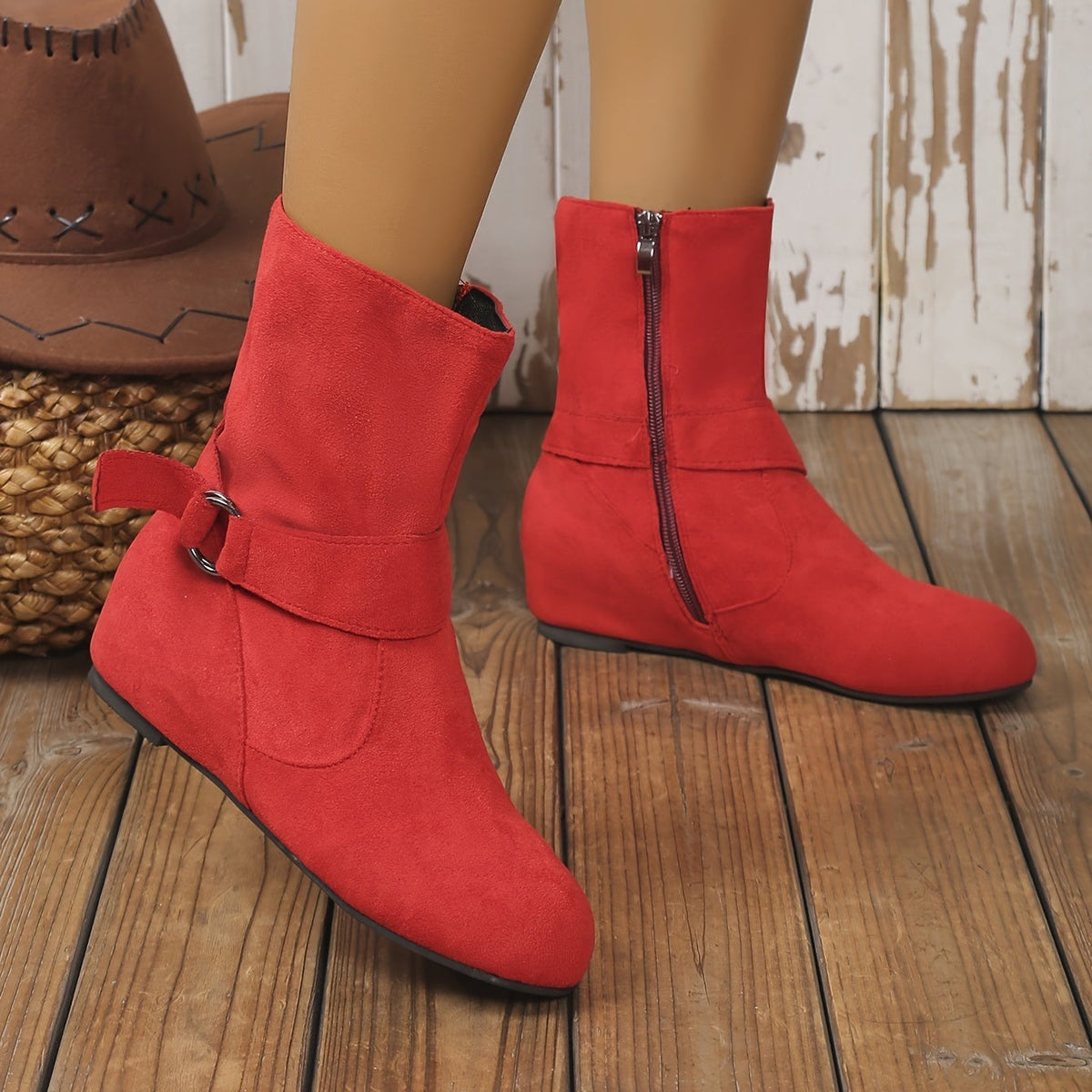 Bottines Femme Aspect Daim, Tige Froncée, Zip et Boucle, vue 8