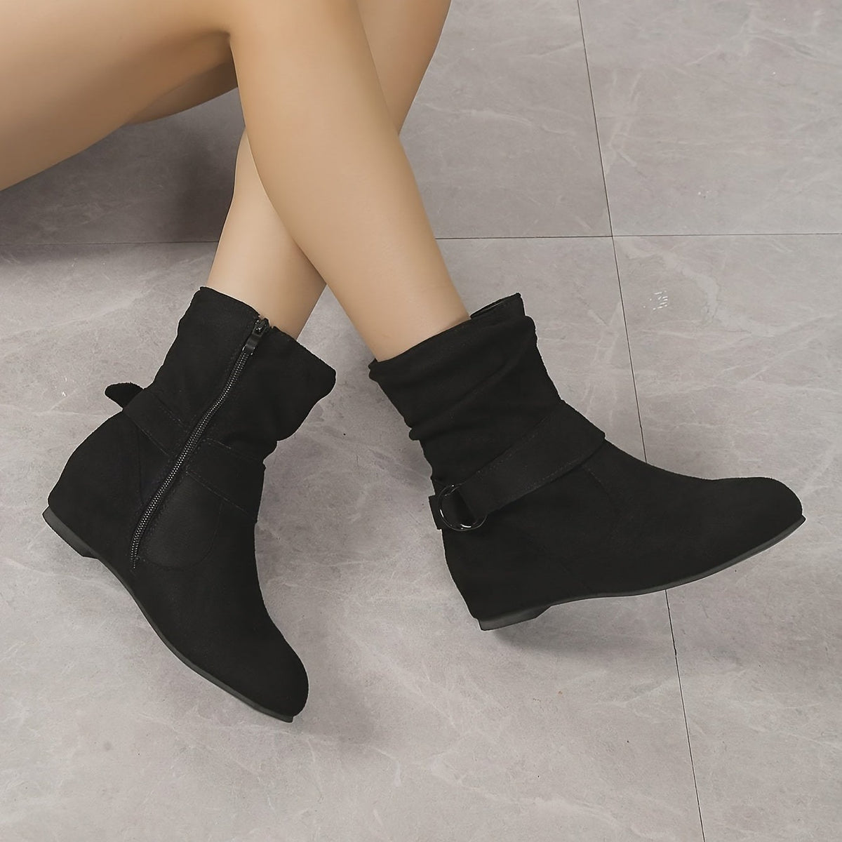Bottines Femme Aspect Daim, Tige Froncée, Zip et Boucle, vue 4